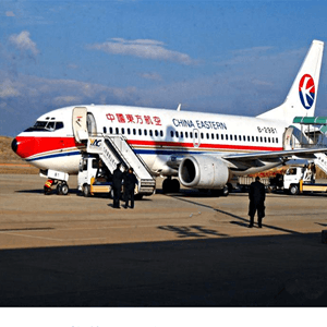 河东航空空运航空快运业稳步发展的原因是什么？